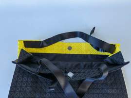 Picture of Issey Miyake Handbags _SKUfw141327410fw